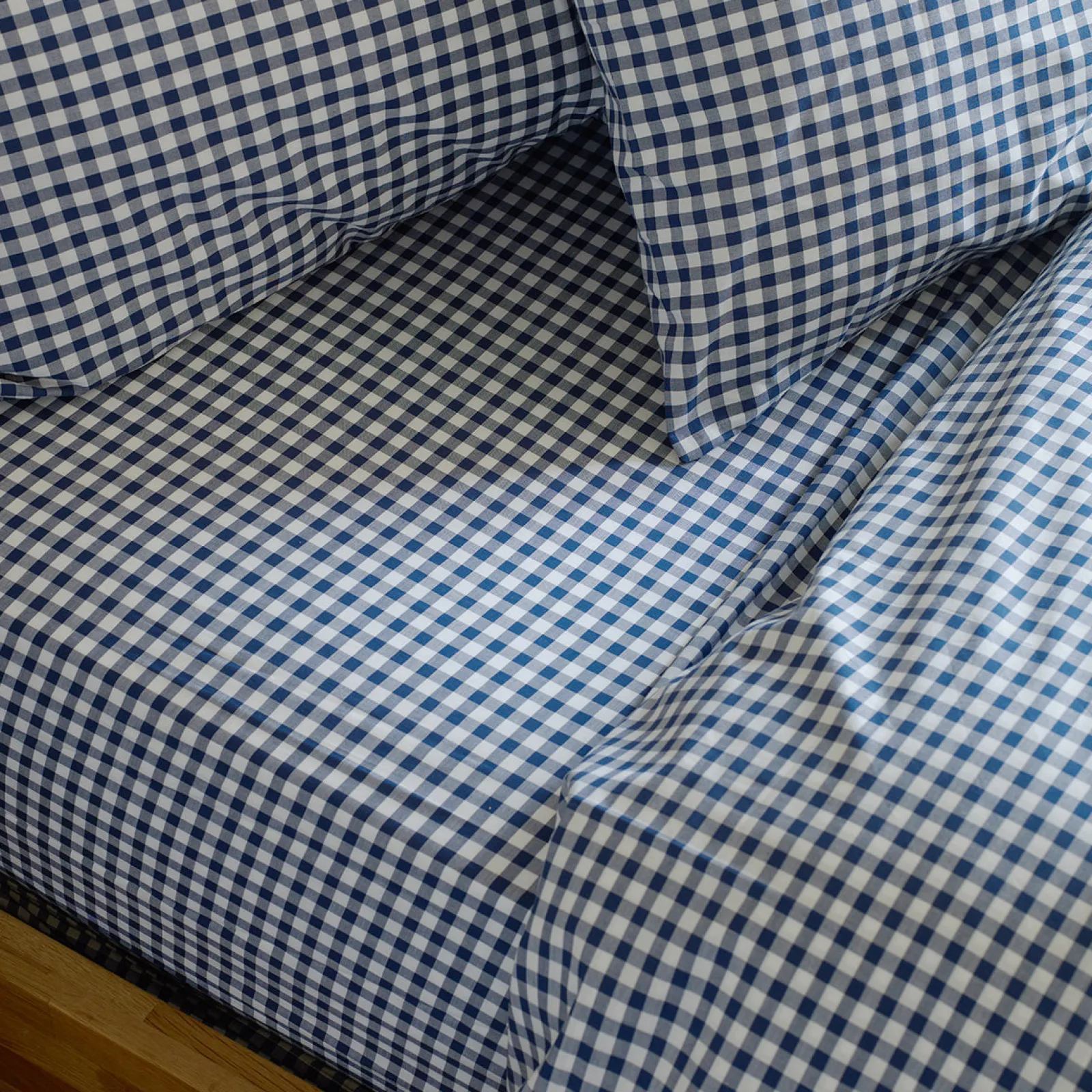 Piglet in Bed Cotton Fitted Sheet Indigo Small Gingham Best Sale