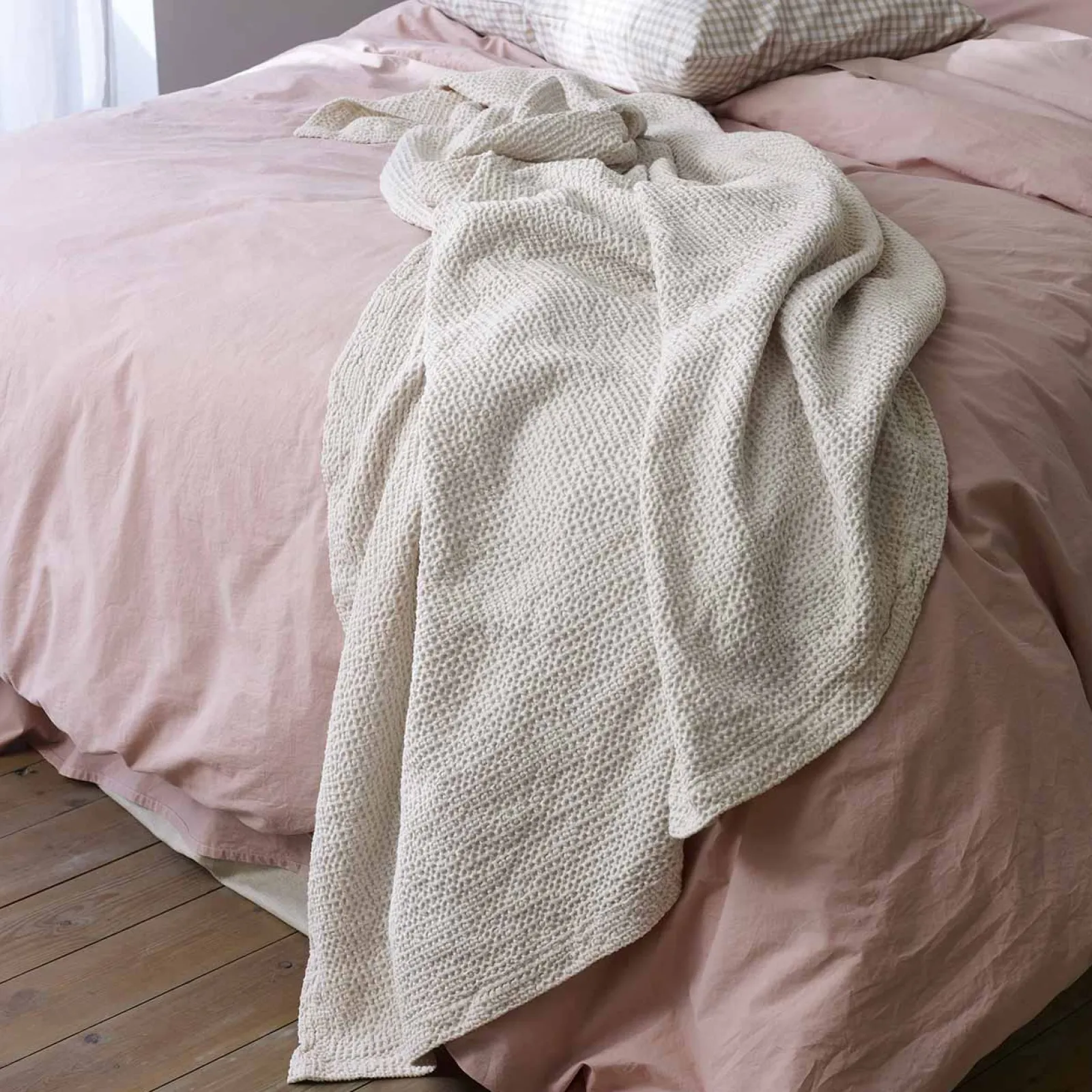 Piglet in Bed Parchment Waffle Cotton Throw Cheap